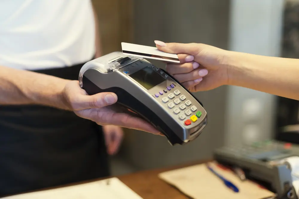 اتصال کارتخوان به نرم افزار قالیشویی و ثبت خودکار پرداخت